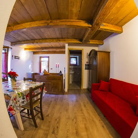 Il Borgo Dei Celti Фермерский дом *